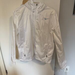 Nike White Hooded Lightweight Jacket with Silver Swoosh